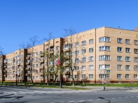 Kronshtadsky district, avenue Lenin, house 1. Apartment house