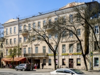 Kronshtadsky district, avenue Lenin, house 31. Apartment house