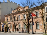 Kronshtadsky district, avenue Lenin, house 37. Apartment house