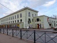 Kurortny district, Lenina (g.zelenogorsk) avenue, house 19. shopping center