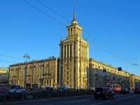 Moskowsky district,  , house 190. Apartment house