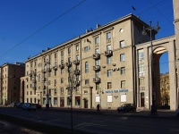 Moskowsky district,  , house 177. Apartment house