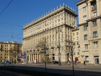 Moskowsky district,  , house 202. Apartment house