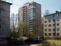 Moskowsky district, Kosmonavtov avenue, 房屋 32. 公寓楼