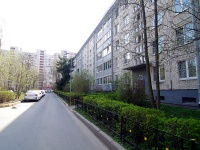 Moskowsky district, Kosmonavtov avenue, house 94. Apartment house