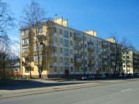 Moskowsky district, st Aviatsionnaya, house 44. Apartment house