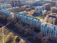 Moskowsky district, Yury Gagarin avenue, 房屋 17. 公寓楼