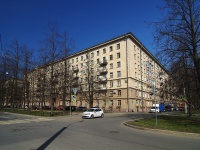 Moskowsky district, avenue Yury Gagarin, house 27. Apartment house