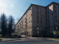 Moskowsky district, avenue Yury Gagarin, house 37. Apartment house