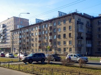 Московский район, улица Кузнецовская, дом 26. многоквартирный дом