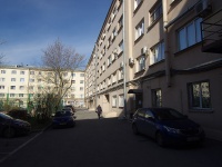 Moskowsky district, Reshetnikov st, house 17 к.2. Apartment house