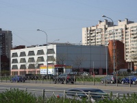 Moskowsky district, Dunaysky avenue, 房屋 28. 车库（停车场）