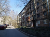Moskowsky district, Krasnoputilovskaya st, 房屋 100. 公寓楼