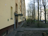 Moskowsky district, Krasnoputilovskaya st, 房屋 119. 公寓楼