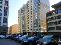 Moskowsky district, Smolenskaya st, 房屋 13. 公寓楼