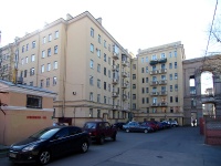 Moskowsky district, Chernyshevsky square, house 3. Apartment house