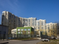 Nevsky district, Aleksandrovskoj fermi avenue, house 8 с.1 . Apartment house