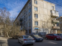Nevsky district, Babushkin , house 7. Apartment house
