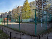 Nevsky district, Bolshevikov avenue, house 3. Apartment house