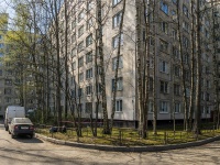 Nevsky district, Bolshevikov avenue, 房屋 5. 公寓楼