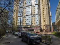 Nevsky district, Bolshevikov avenue, house 7 к.3. Apartment house