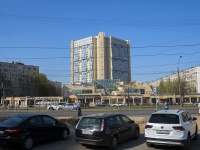 Nevsky district, Bolshevikov avenue, 房屋 7 к.4. 商店