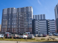 Nevsky district, Dybenko st, 房屋 7 к.1 СТР 1. 公寓楼