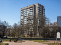 Nevsky district, st Dybenko, house 11 к.2. Apartment house