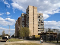 Nevsky district,  Antonov-Ovseenko, house 3. Apartment house