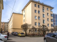 Nevsky district, Farforovskaya st, house 26. Apartment house