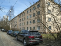 Nevsky district, Farforovskaya st, house 28. Apartment house