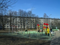 Nevsky district,  2nd Rabfakovskiy, house 3. Apartment house