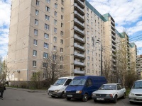 Nevsky district, Badaev , 房屋 3 к.1. 公寓楼