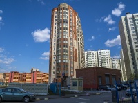 Nevsky district, Badaev , 房屋 8 к.3. 公寓楼
