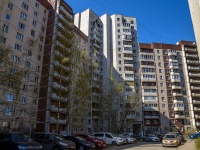 Nevsky district, Badaev , 房屋 9. 公寓楼