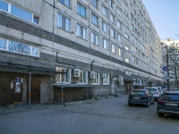 Nevsky district, Narodnaya st, house 2. Apartment house