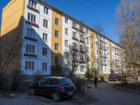Nevsky district, st Narodnaya, house 14. Apartment house