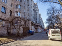 Nevsky district, Narodnaya st, 房屋 16. 公寓楼