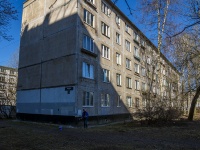 Nevsky district, st Narodnaya, house 18. Apartment house