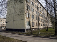 Nevsky district, st Narodnaya, house 25. Apartment house
