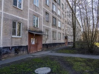 Nevsky district, Novoselov st, house 27. Apartment house
