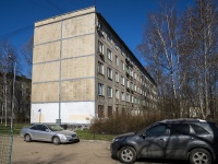 Nevsky district, st Novoselov, house 43. Apartment house
