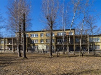 Nevsky district, st Novoselov, house 57. lyceum