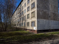 Nevsky district, st Novoselov, house 63. Apartment house