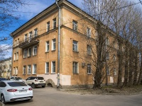 Nevsky district, st Pinegin, house 11. Apartment house