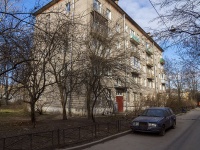 Nevsky district, st Pinegin, house 17. Apartment house
