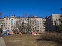 Nevsky district, Pinegin st, 房屋 23. 公寓楼