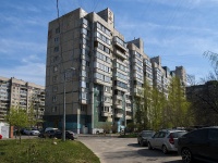 Nevsky district, Pyatiletok avenue, 房屋 6 к.1. 公寓楼