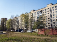 Nevsky district, Iskrovskiy , 房屋 6 к.6. 公寓楼