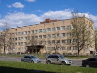 Nevsky district, polyclinic Городская поликлиника № 100 Невского района, Iskrovskiy , house 10